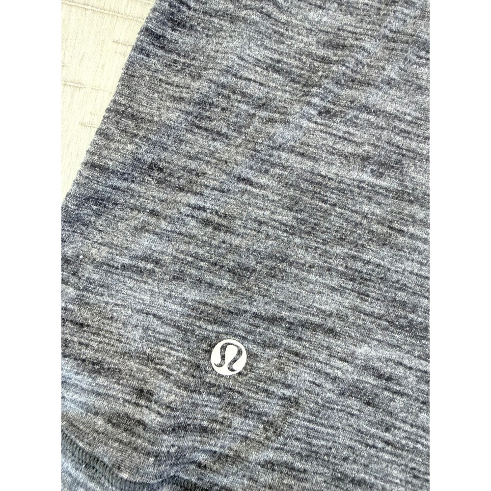 A- 075- Lululemon Gray Space Dye Strappy Back Active Tank Top with Built-in Bra